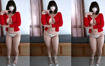 在线 国产美女 Wet Pussy Loves Taking Monumental Huge Cock Deep