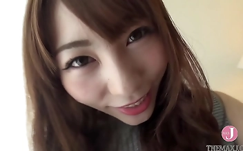 蜜臀 Passionate Japanese Beauty Takes Big Cock Deep in
