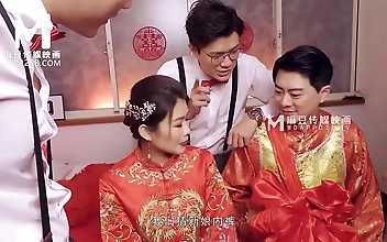 另类 污视频 Teen in Stockings Teases Solo Stunning Ass Showdown!