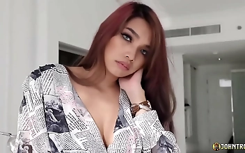 伦理 Sexy Babe Takes His Toy Then Gets Wildly