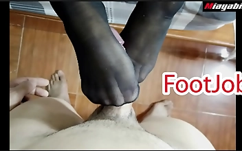 Teen's Forbidden Pleasure-Passionate Nights with Uncle